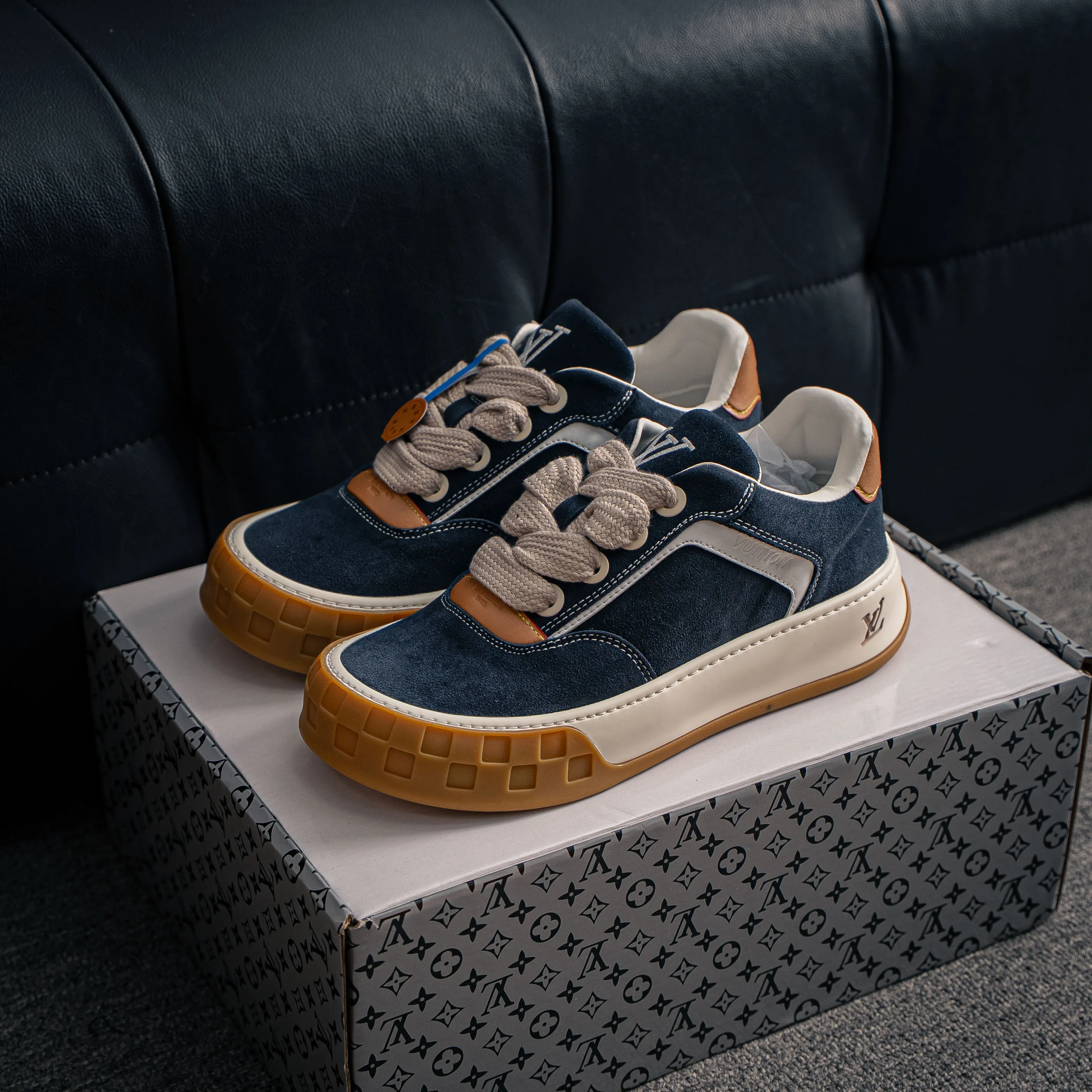 # LV LOUIS VUITTON Tilted Low Sneakers Series Low-Top Retro Versatile Skate Shoes 2026 Skate Shoes Shoes